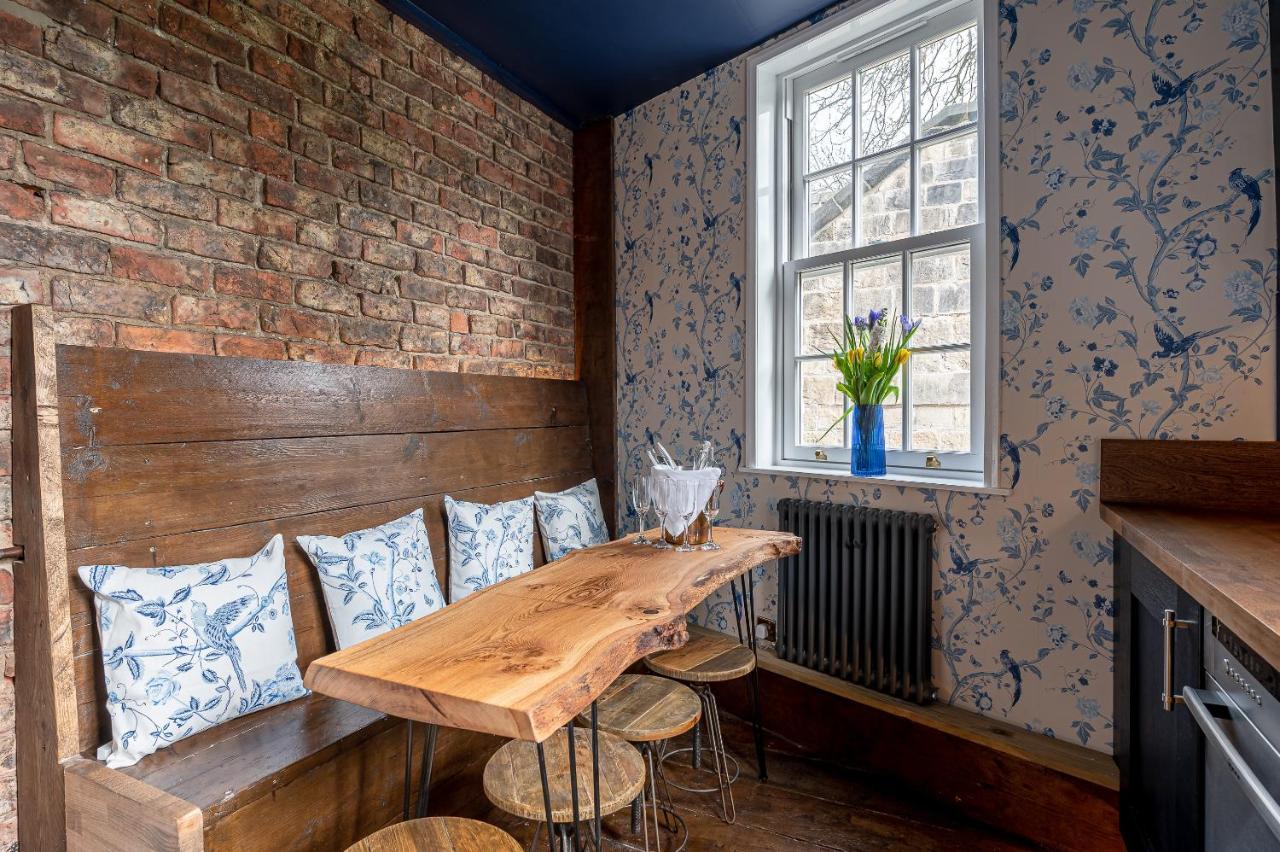 Crookback House Apartment York Bagian luar foto